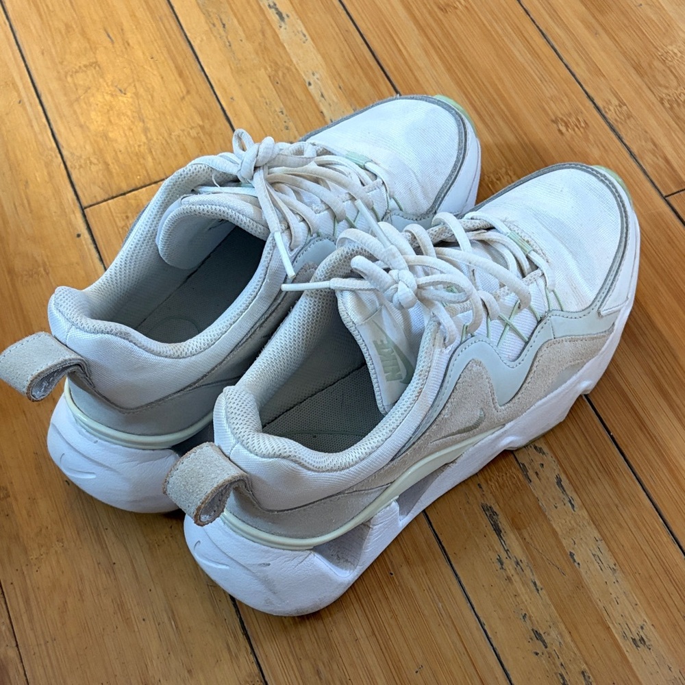 Nike RYZ 365 2 White